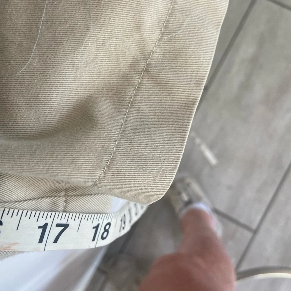 Tan capris - Picture 6 of 7